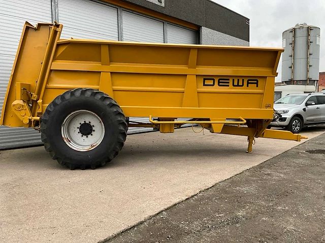 1999 stalmestverspreider dewa bs6000 - afbeelding 11 van  18