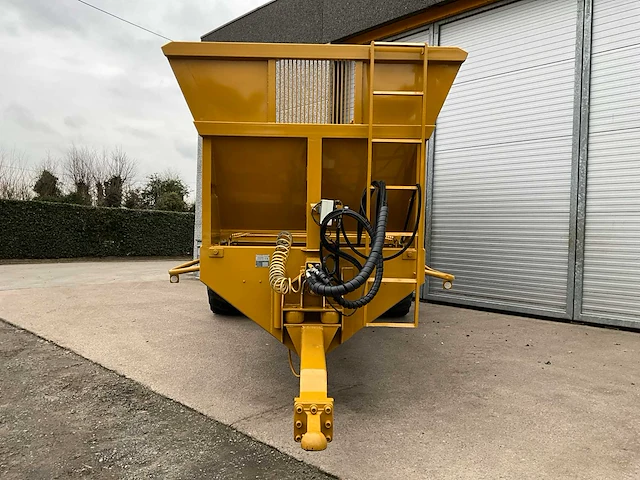 1999 stalmestverspreider dewa bs6000 - afbeelding 16 van  18