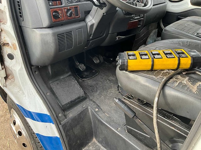 1999 univan 58-42 marktwagen - afbeelding 10 van  53