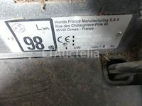 1tractor en 2 grasmaaiers