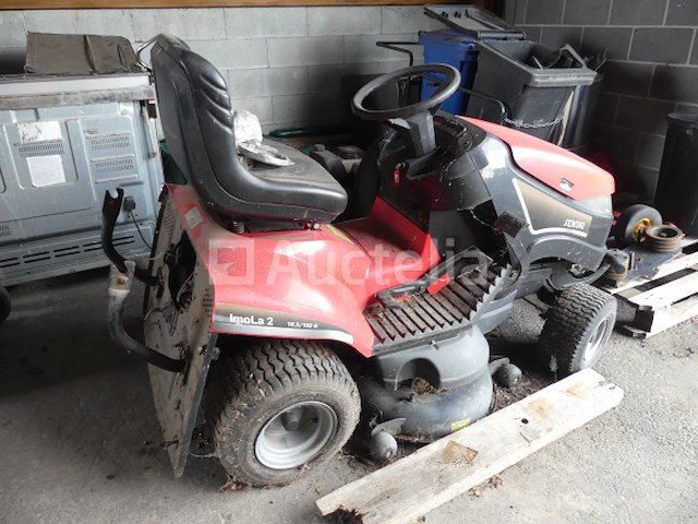 1tractor en 2 grasmaaiers - afbeelding 17 van  18