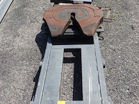 1x afneembaar chassis met koppelschotel oplegger - afbeelding 1 van  4