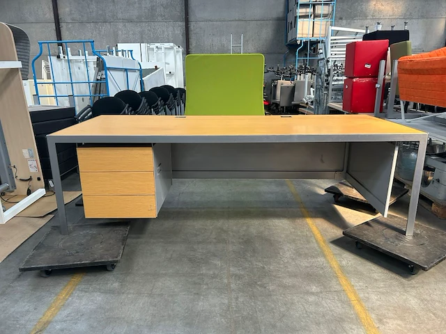 1x bureautafel - afbeelding 1 van  8