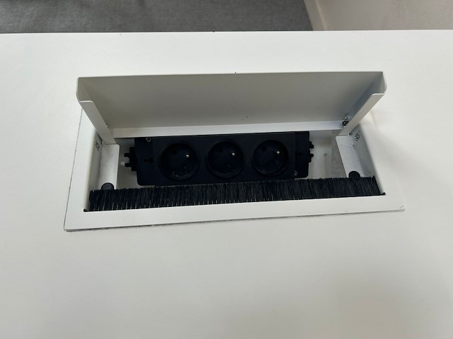 1x bureautafel - afbeelding 7 van  8