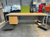 1x bureautafel - afbeelding 1 van  8