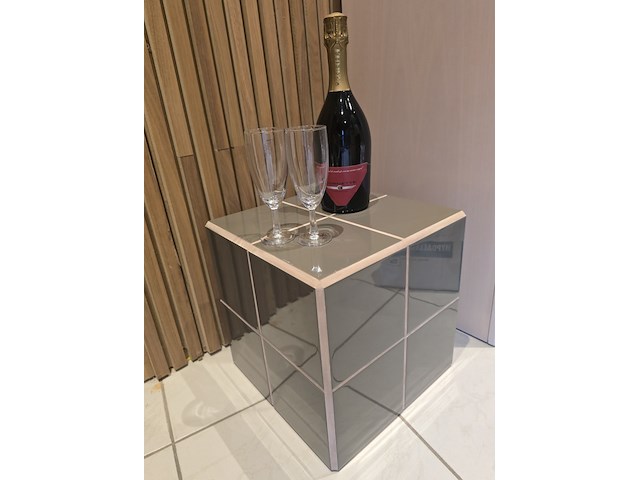 1x design brown tegeltafel handmade 31x31x31h - afbeelding 6 van  6