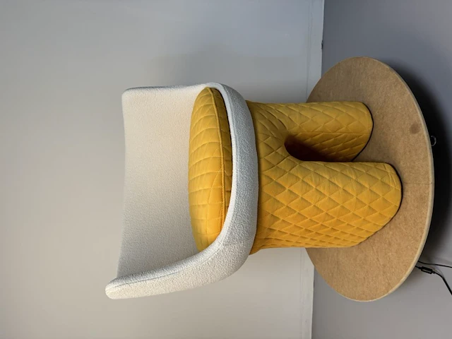 1x design fauteuil geel - afbeelding 1 van  8