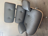 1x design fauteuil met bijhorende voetbank grijs - afbeelding 2 van  6