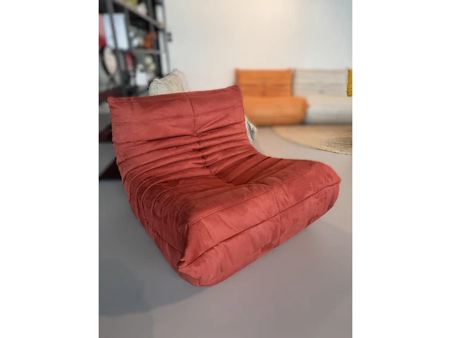 1x design fauteuil rood - afbeelding 1 van  6