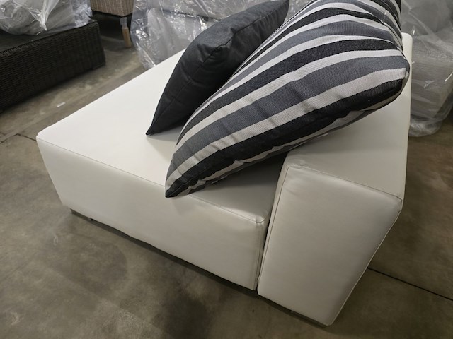 1x design lounge back cubik ice outdoor met 3 kussens - afbeelding 4 van  5