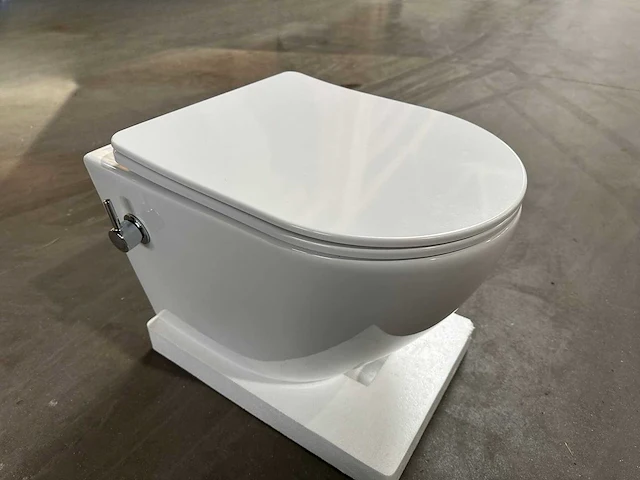 1x design wit wc pot met bidet - afbeelding 1 van  4