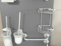 1x display met badkamer toebehoren - afbeelding 3 van  3
