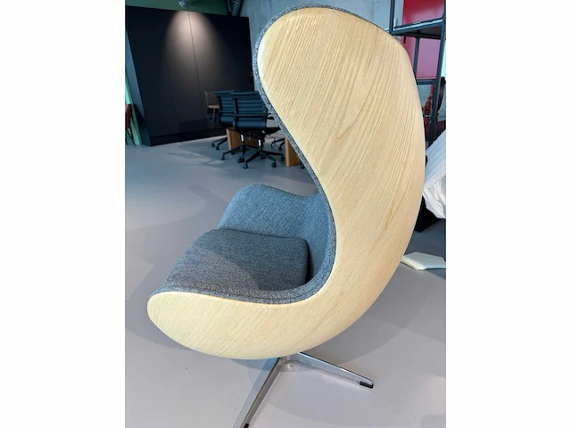 1x egg chair grijs natuur eik showroommodel - afbeelding 5 van  8