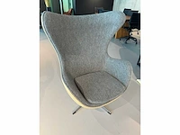 1x egg chair grijs natuur eik showroommodel - afbeelding 1 van  8