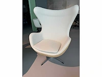 1x egg chair wit natuur eik