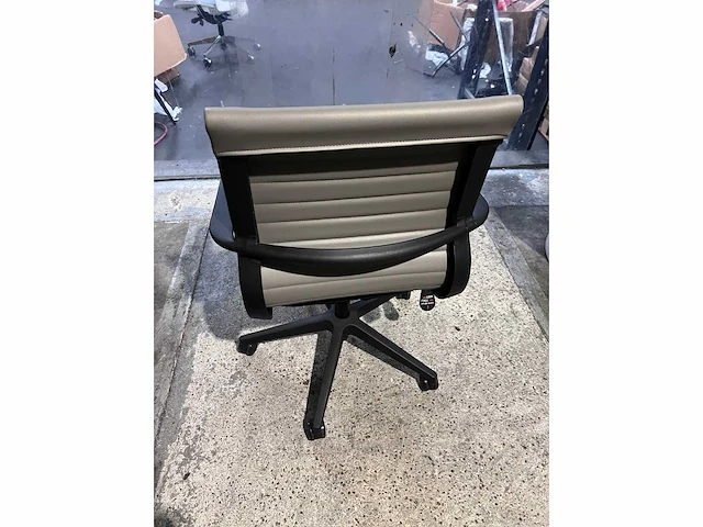 1x grijs design bureaustoel - afbeelding 3 van  5