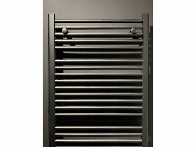 1x h1800xb600 elektrische handdoekradiator linteo power mat zwart - afbeelding 5 van  6