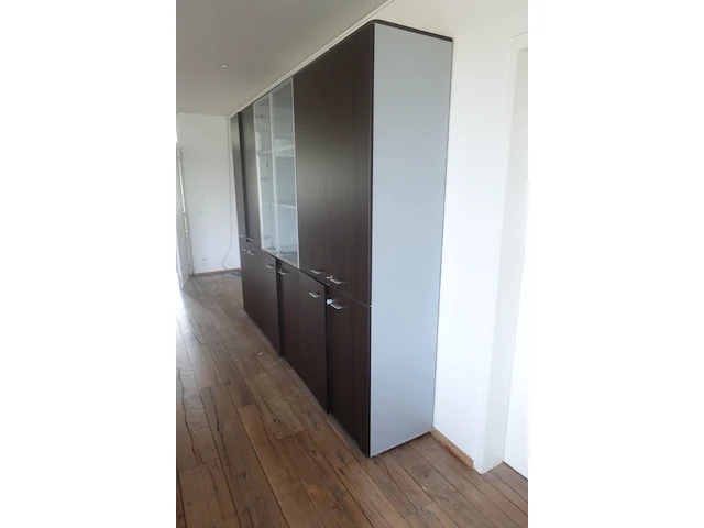 1x hoekbureau + 1x kast - afbeelding 7 van  8