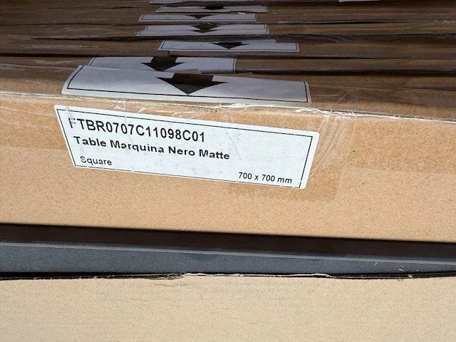 1x keramische salontafelblad marquina nero matte - 700mm - afbeelding 2 van  3