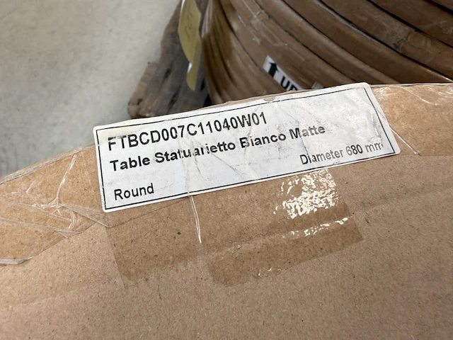 1x keramische salontafelblad statuarietto bianco matte - dia 680mm - afbeelding 2 van  3