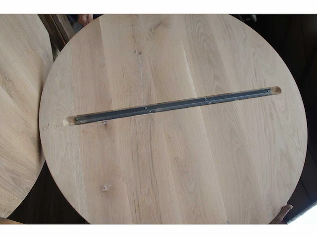 1x massief eiken tafelblad rond 1m - afbeelding 2 van  4