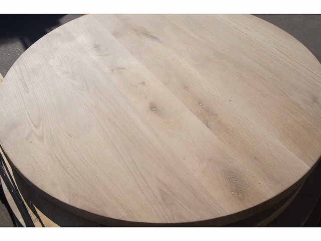 1x massief eiken tafelblad rond 1m - afbeelding 3 van  4