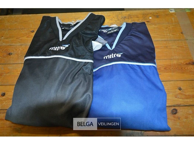 1x mitre keepertrui blauw maat xxl, 1x mitre keepertrui zwart maat xxl - afbeelding 1 van  4