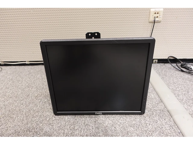 1x monitor dell 17", met muurbeugel vesa 100/200 - afbeelding 3 van  3