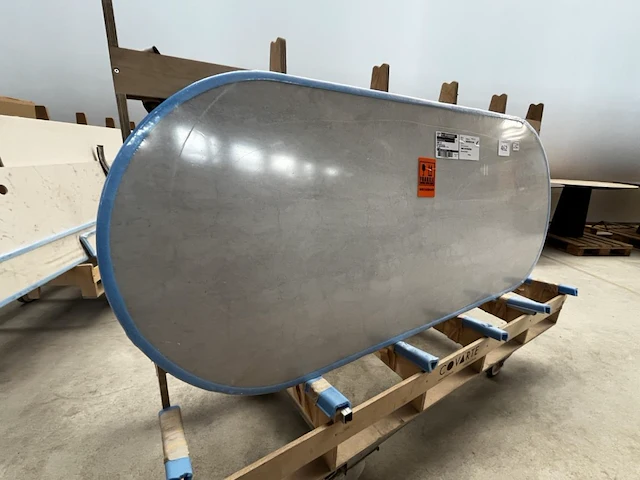 1x mortex tafelblad boot oval pietra di savoia perla - 2200x900mm - afbeelding 1 van  2