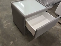 1x nachtkastje in stof met lade en glasblad 50x50x46h - afbeelding 6 van  9