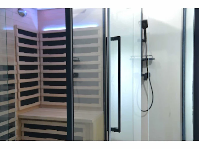 1x unieke sauna met douche - infrarood combinatie links showroommodel - afbeelding 5 van  8