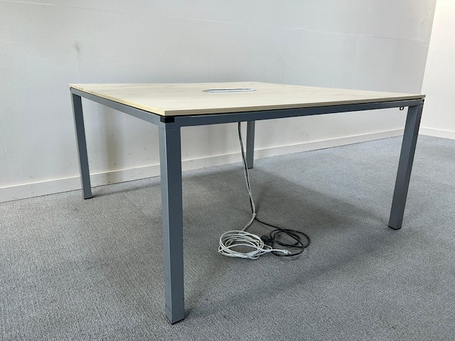 1x vergadertafel/ dubbele werkplaats - afbeelding 2 van  8