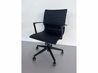 1x zwart design bureaustoel