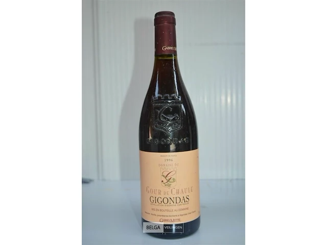 1x75cl gour de chaulé, gigondas, 1996, frankrijk - afbeelding 1 van  5