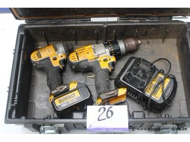 2 accu handgereedschappen dewalt wo dd985 vv 1 batterij en oplader, werking niet gekend - afbeelding 1 van  3