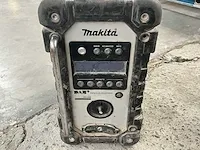 2 accu werfradio’s makita dmr110 - afbeelding 3 van  8