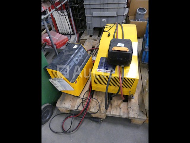 2 acculaders voor vorkheftruck/stapelaar - afbeelding 2 van  4