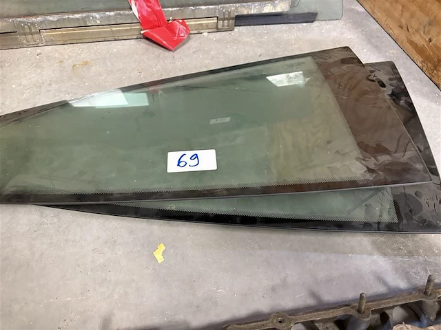 2 achterzijruiten porsche 996-997 - afbeelding 1 van  3