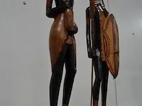 2 afrikaanse beeldjes op marmeren voet afm. ca. 50cm - afbeelding 3 van  4