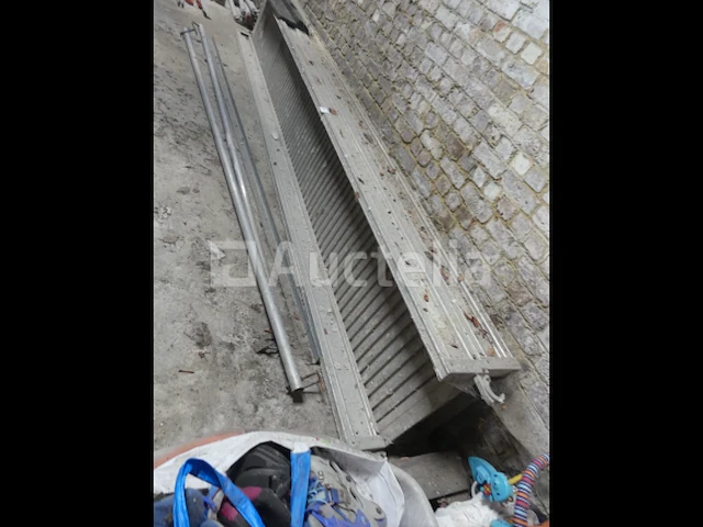 2 altrex-poorten - afbeelding 1 van  6