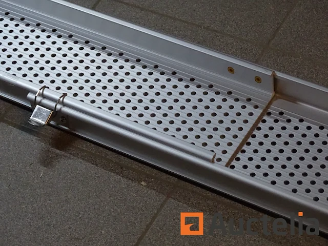 2 aluminium oprijplaten voor rolstoel of andere jws - afbeelding 7 van  10