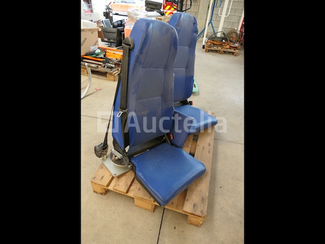2 ambulance stoelen - afbeelding 3 van  6