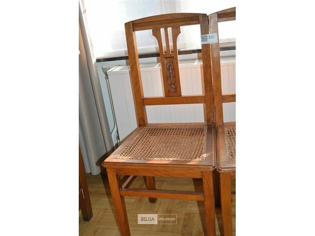 2 antiek houten stoelen met rieten zitvlak - beschadigd - afbeelding 2 van  4