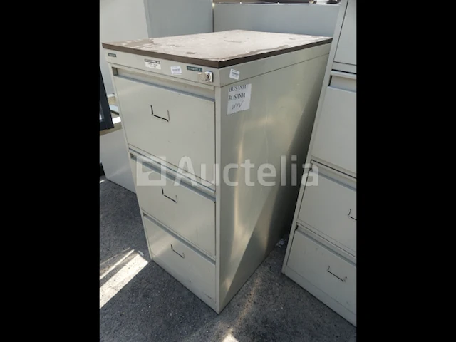 2 archiefkasten met 4 lades, 2 archiefkasten met 3 lades - afbeelding 1 van  9