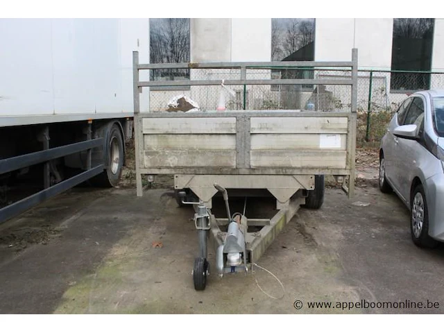 2-assige aanhangwagen bcw type d4 17 35, chassis t6980, bj 2003, cap 3500kg, zonder boorddocumenten, met inhoud - afbeelding 2 van  9
