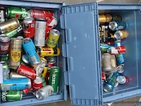 2 bakken blikjes bier, zonder de bakken - afbeelding 2 van  3