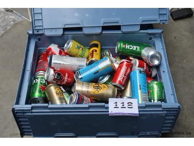 2 bakken blikjes bier, zonder de bakken - afbeelding 3 van  3