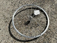 2 banden en 4 fietswielen - afbeelding 13 van  13