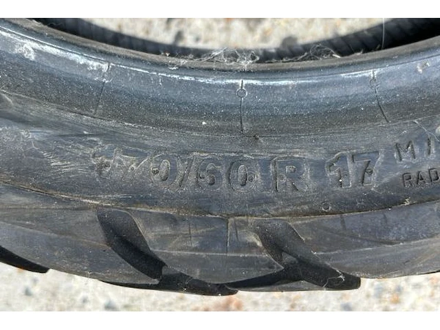 2 banden en 4 fietswielen - afbeelding 5 van  13