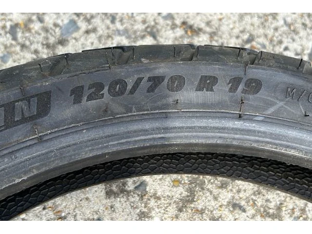 2 banden en 4 fietswielen - afbeelding 9 van  13
